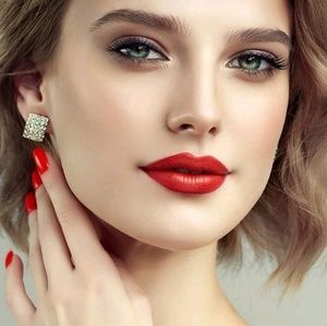 Meet your Posher, Kara